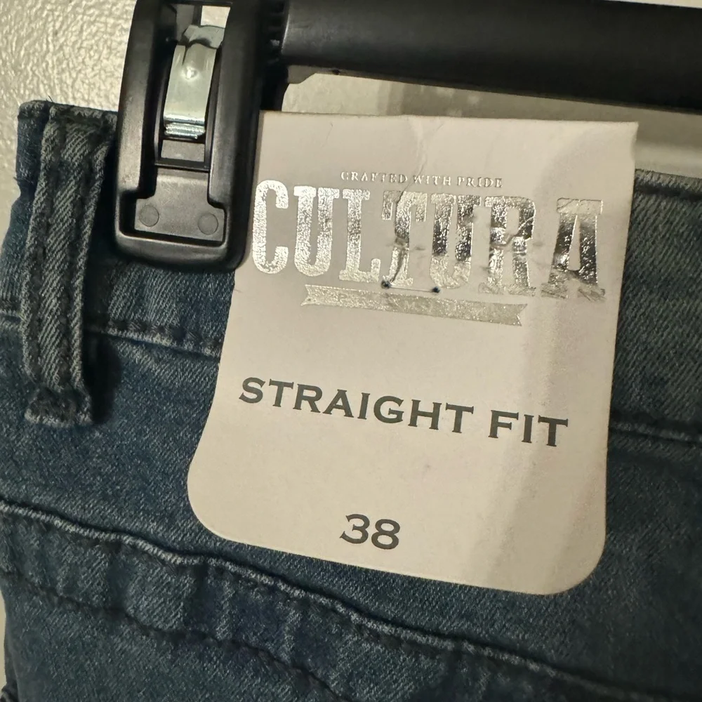 NWT:Men Cultura straight fit jeans, Size 38, Y2K Flair, Vintage wash, & Retro - Picture 11 of 15